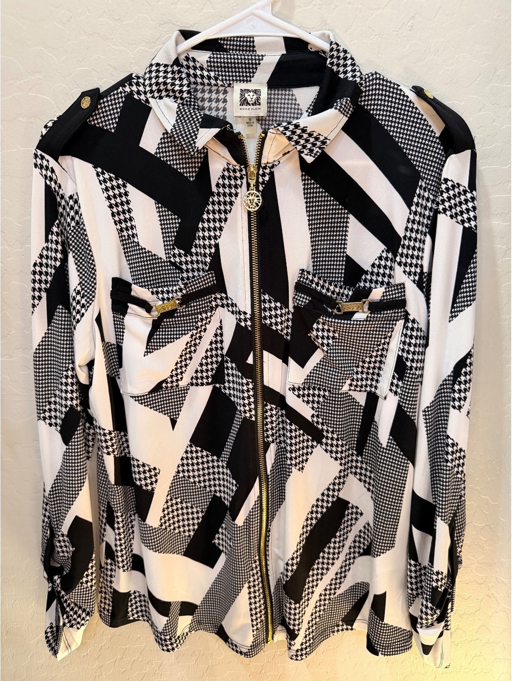 Anne Klein Long Sleeve Zip Up Shirt - Picture 2 of 5